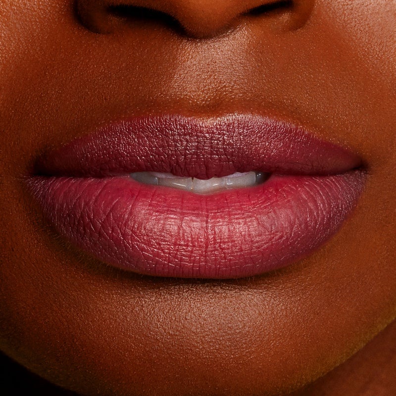 X Blur Liquid Lux Lipstick - Plucked